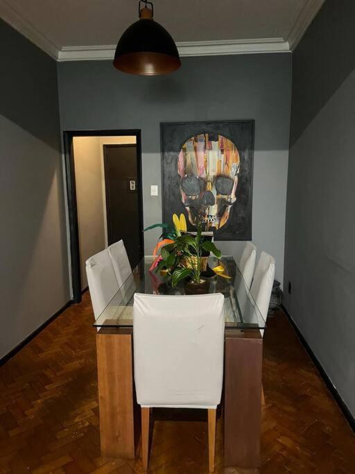 Lindo Charmoso Ao Lado Posto 9 Praia Ipanema Apartamento