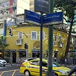 Lindo Charmoso Ao Lado Posto 9 Praia Praia Ipanema Rio De Janeiro